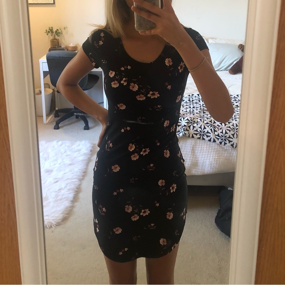 NOBO Black Floral Bodycon Mini T-shirt Dress w/ Pocket